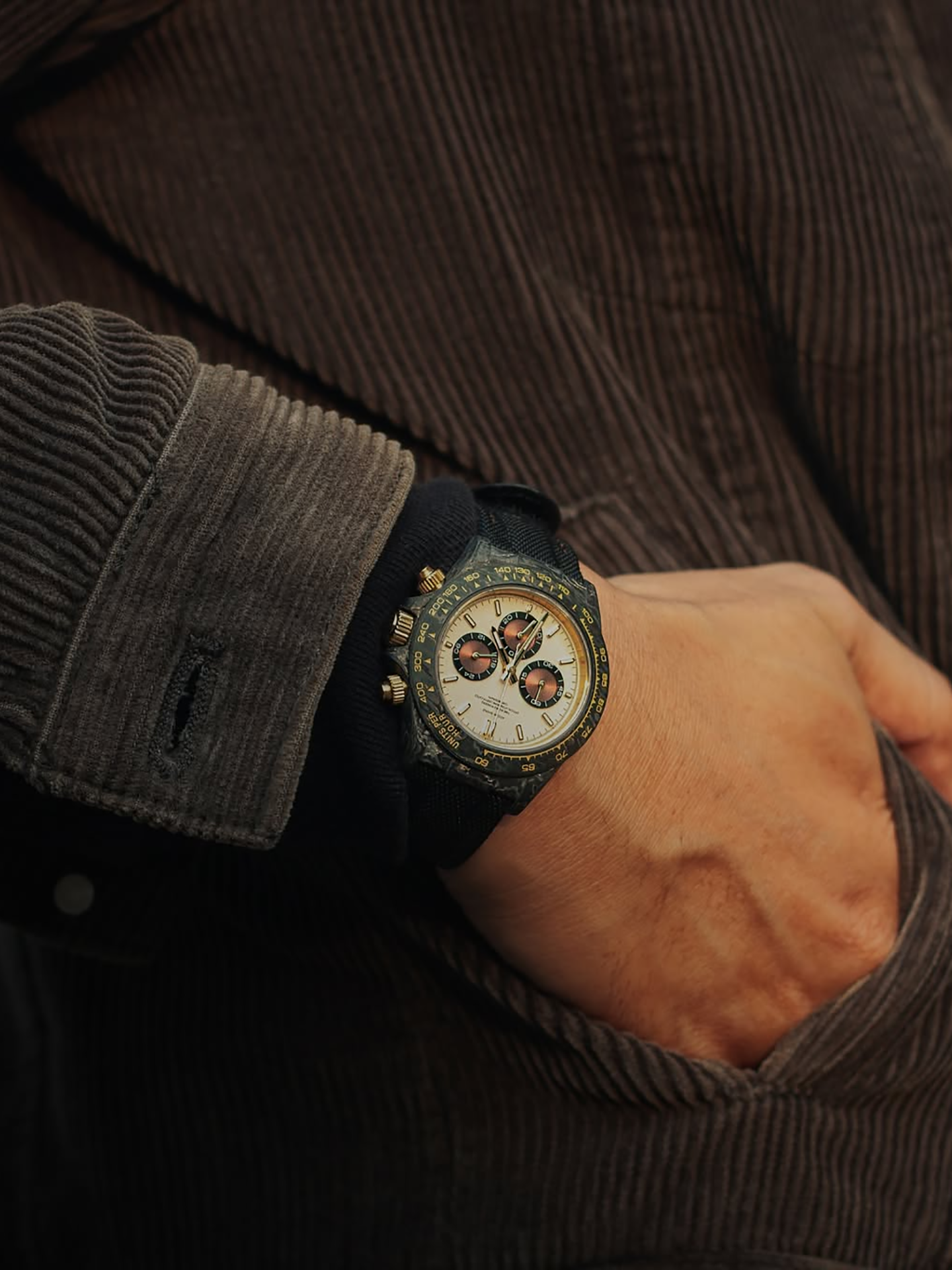 Carbon Fiber Watches: Lightweight Style Meets Modern Watch Design