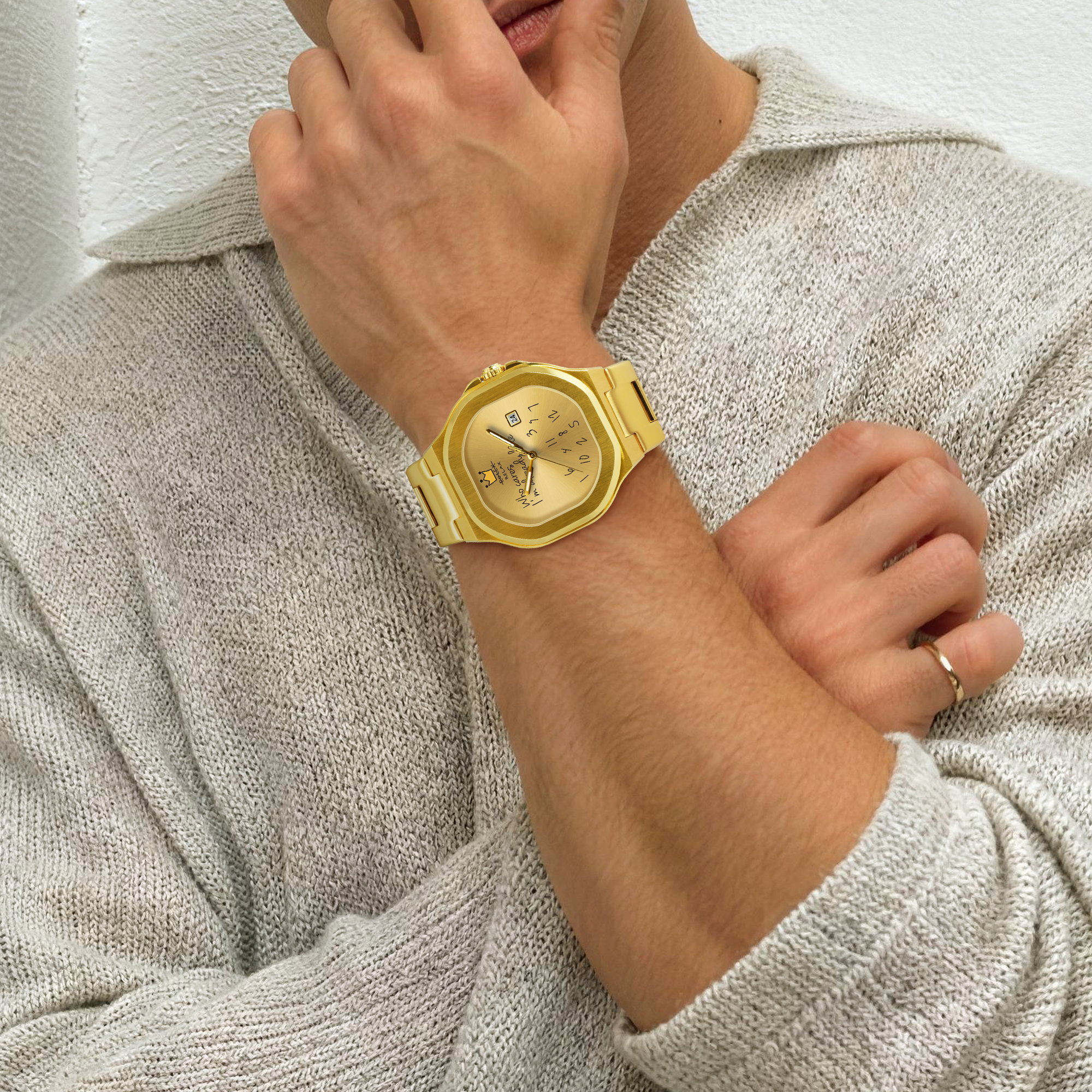 AVANTIQUE CLASSIC WATCH