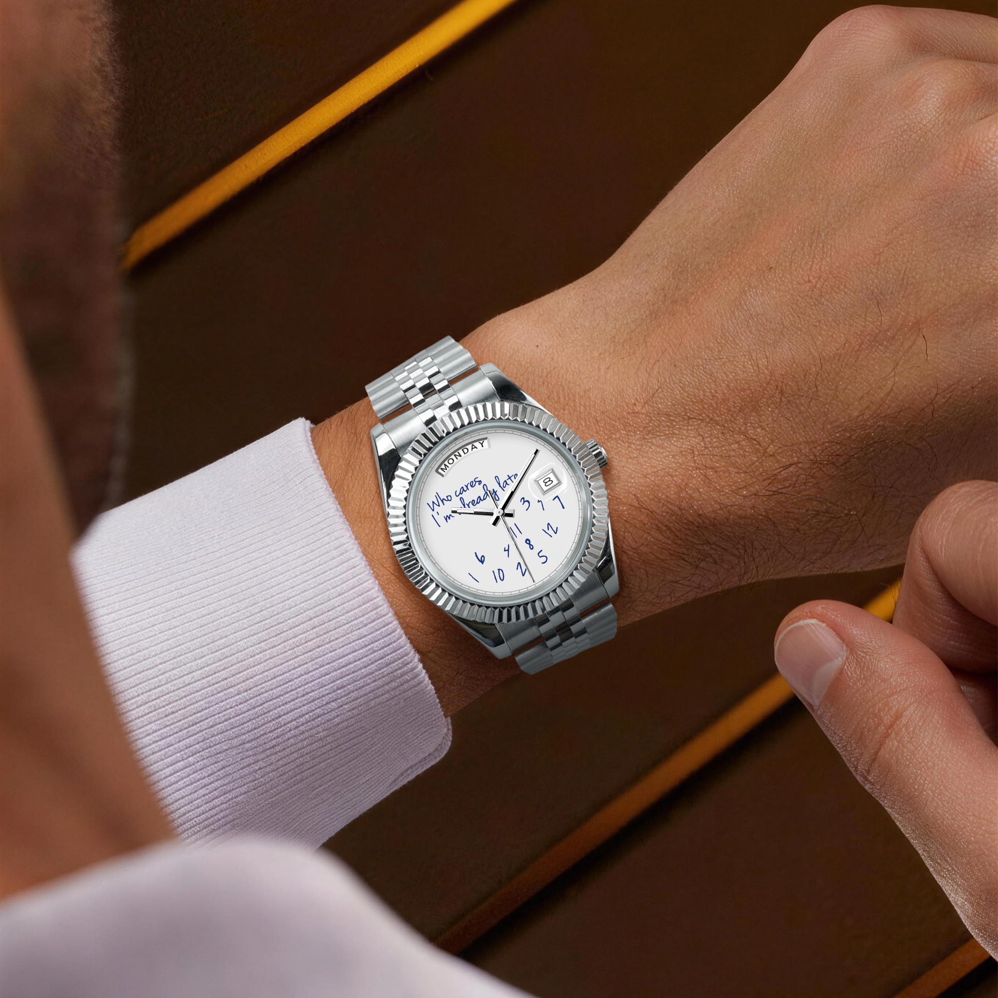 EONDATE MAXI CLASSIC WATCH