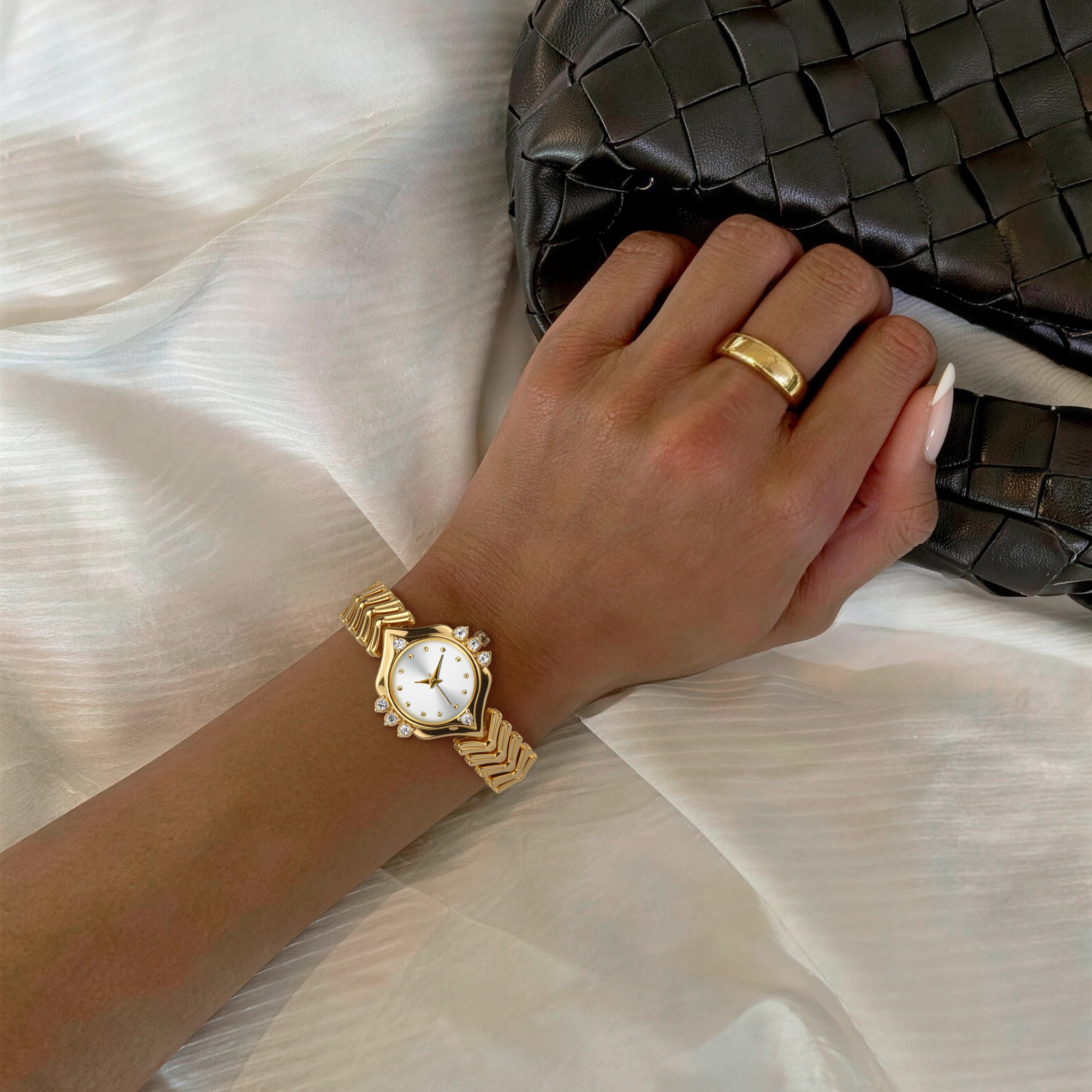 CHEVRON VECTOR CLASSIC WATCH