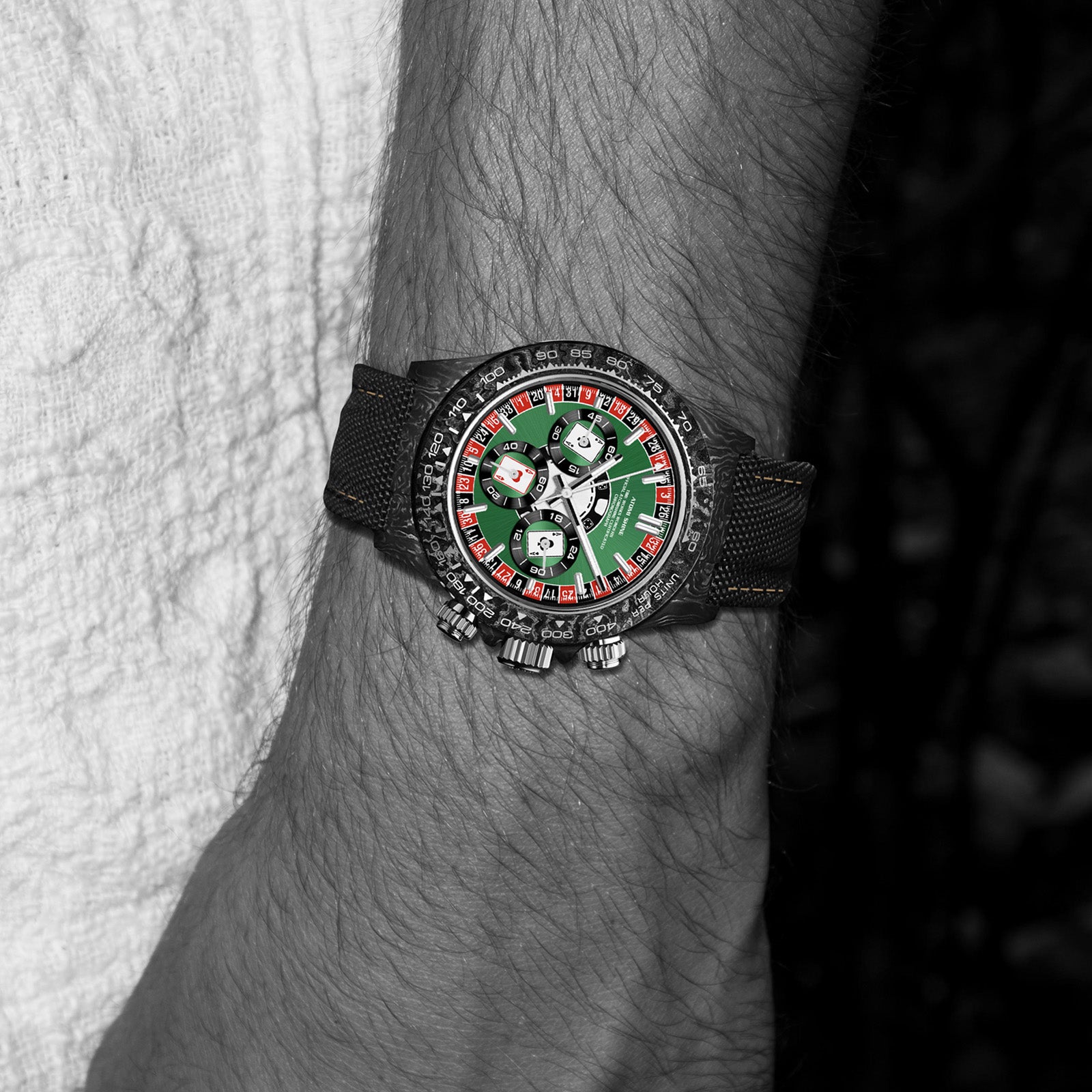 MONTRE VELOCIREX EN FIBRE DE CARBONE