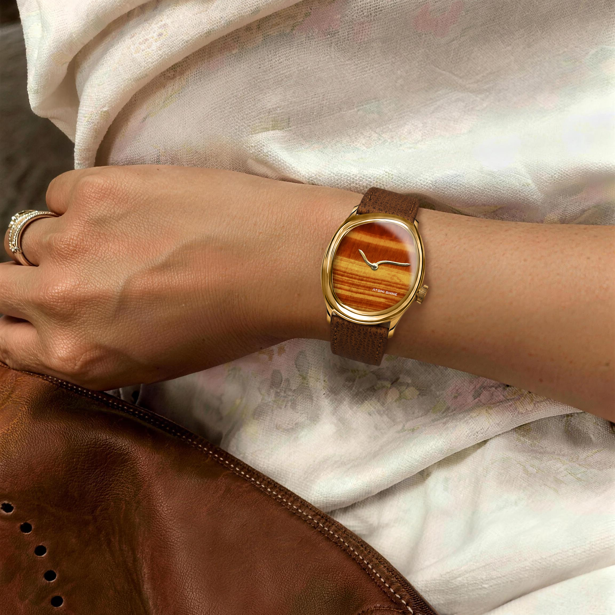 ILLUSION CLASSIC WATCH