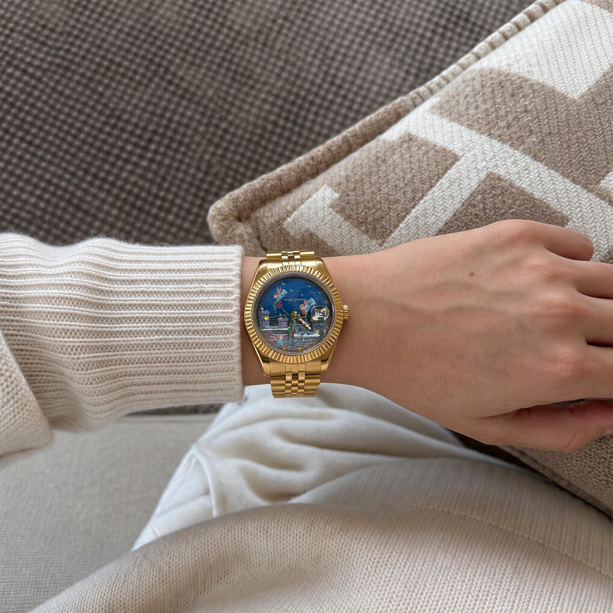 EONDATE MAXI CLASSIC WATCH