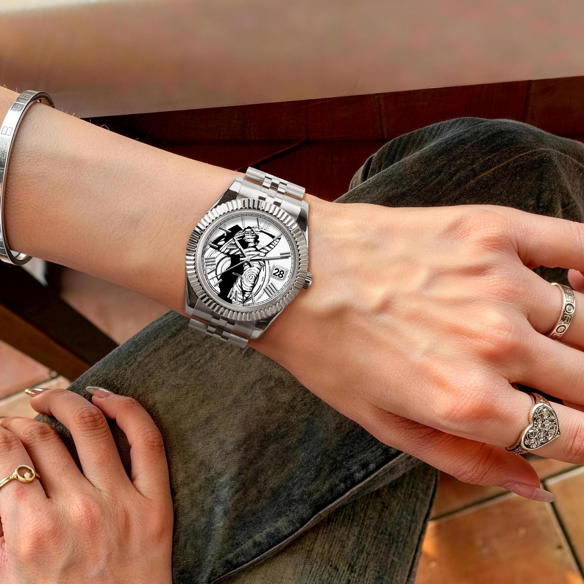 EONDATE MAXI CLASSIC WATCH