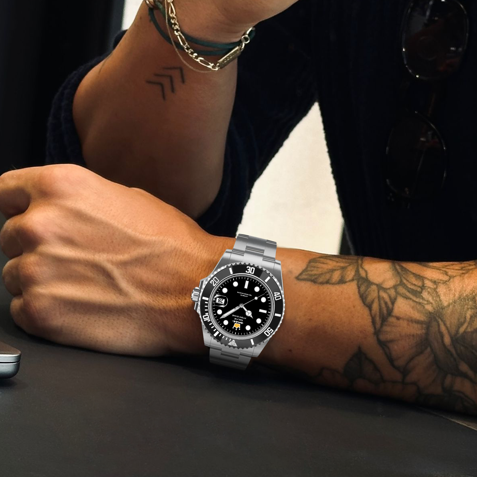 RELOJ CLÁSICO HYDROCORE