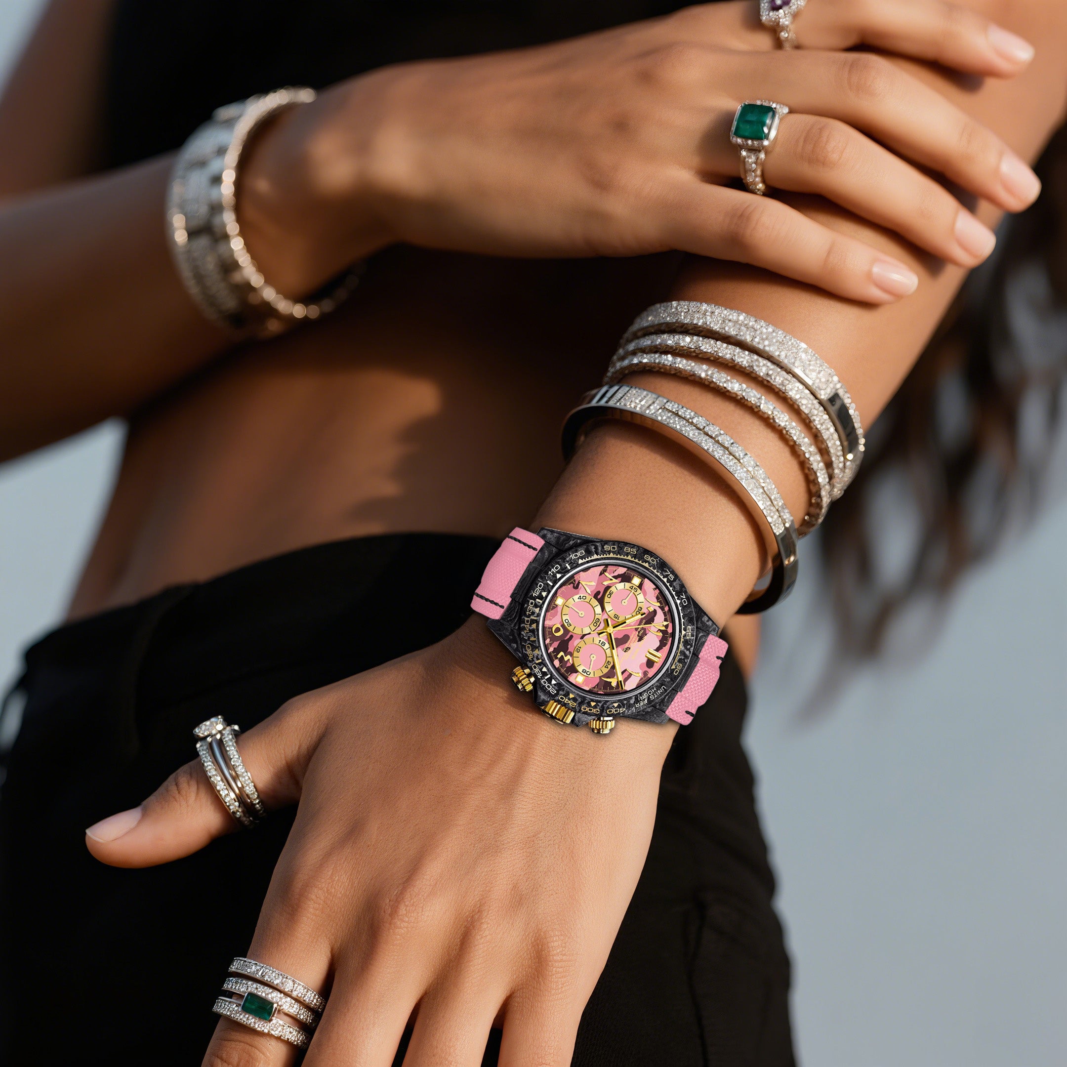 ساعة فيلوسيريكس المصنوعة من ألياف الكربون