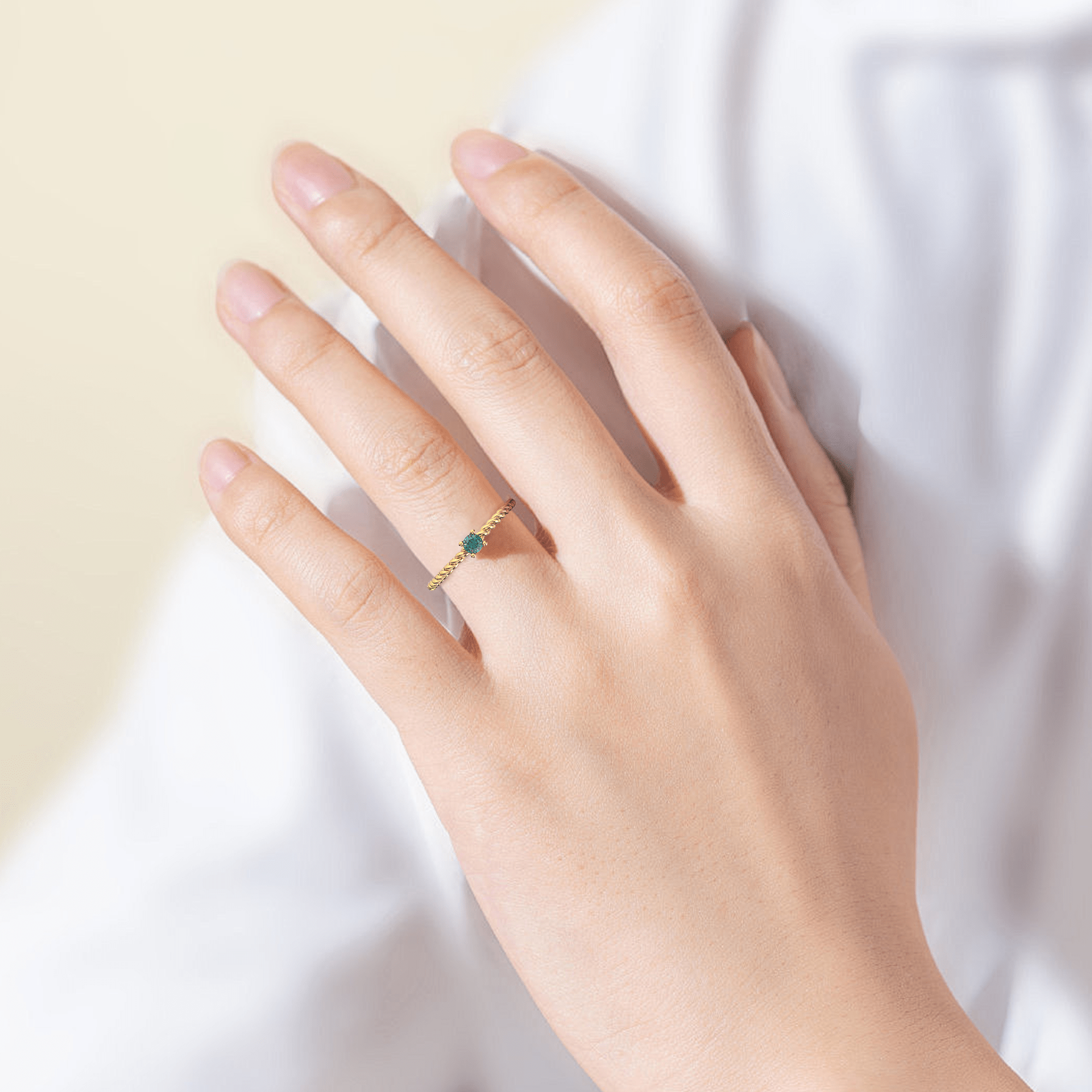 Twisted Serenity Diamond Ring - Blue Diamond - ATOMI SHINE