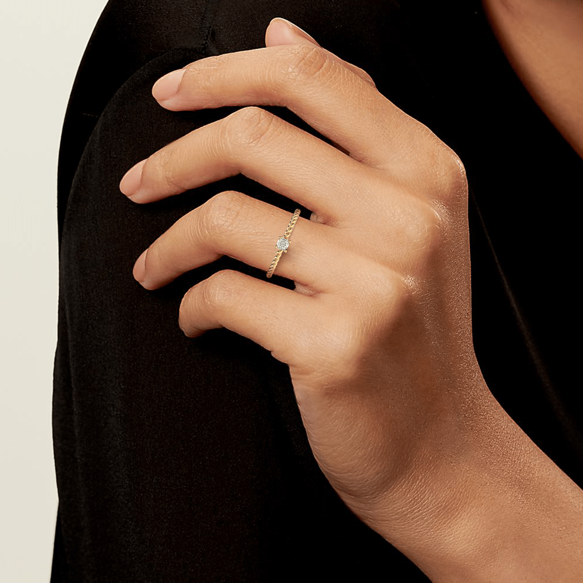 Twisted Serenity Diamond Ring - White Diamond - ATOMI SHINE