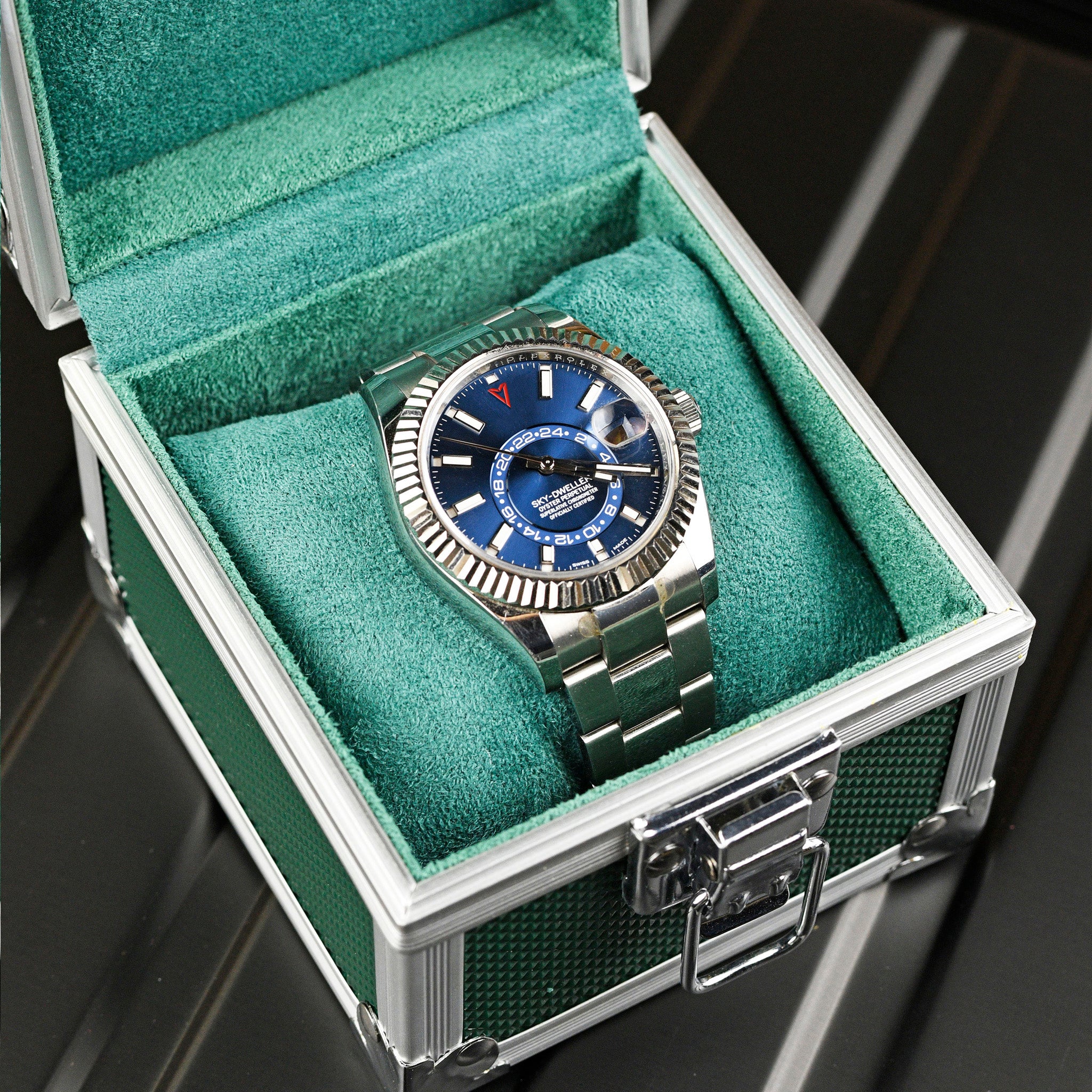 MINI SUITCASE WATCH CASE