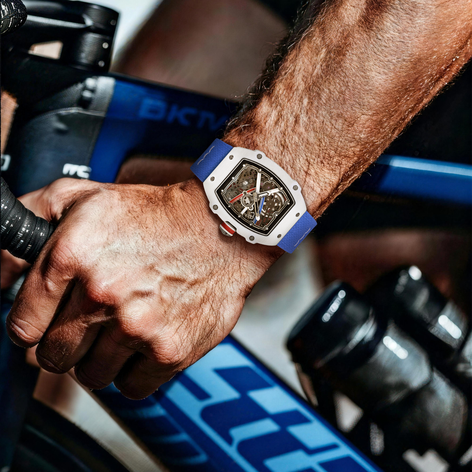 VOIDFRAME CARBON ENGINE WATCH
