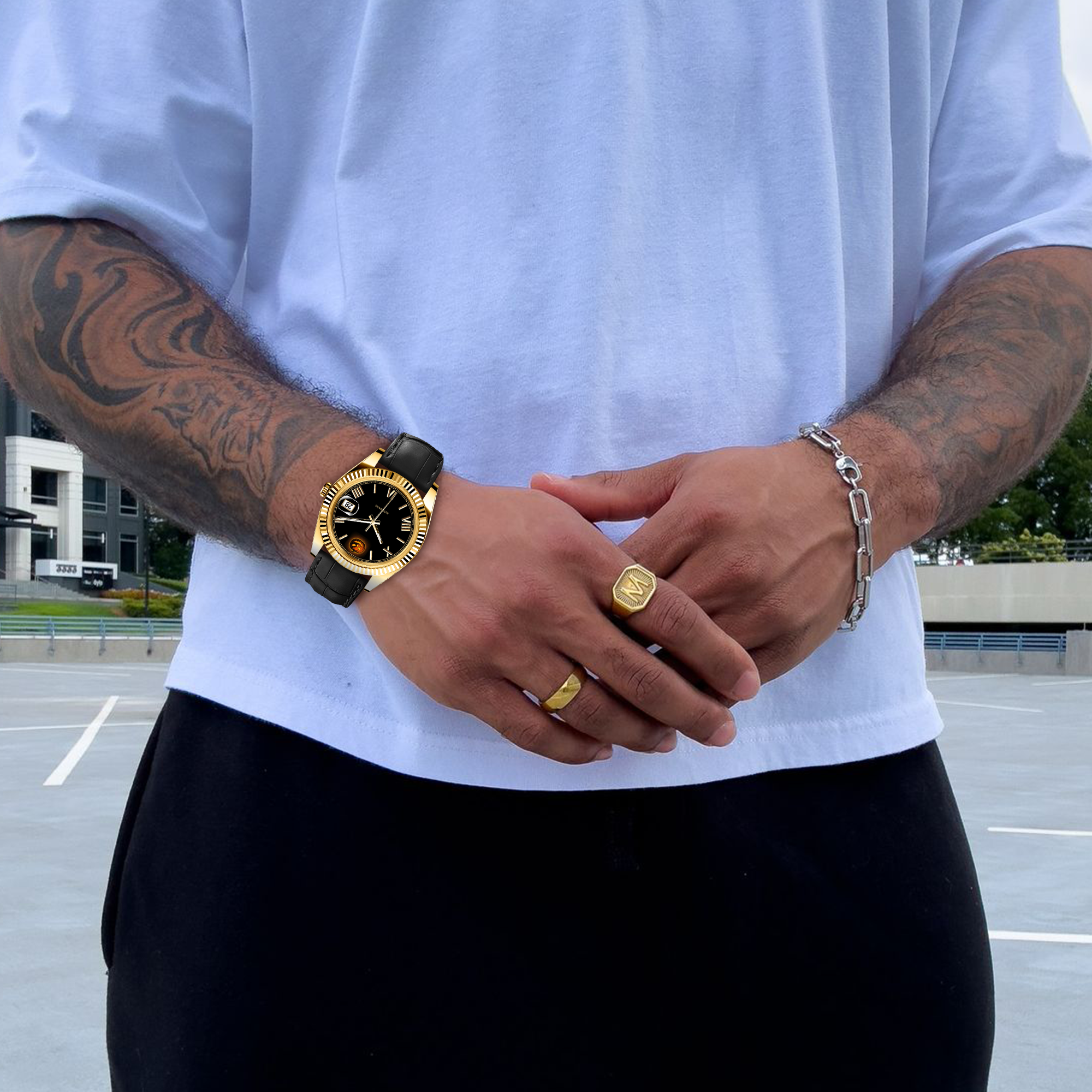 EONDATE MAXI CLASSIC LEATHER WATCH