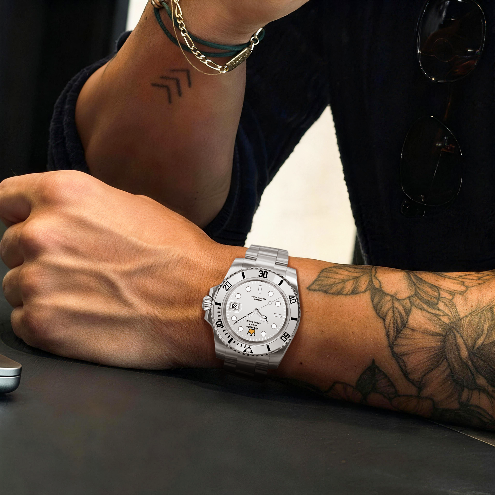 RELOJ CLÁSICO HYDROCORE