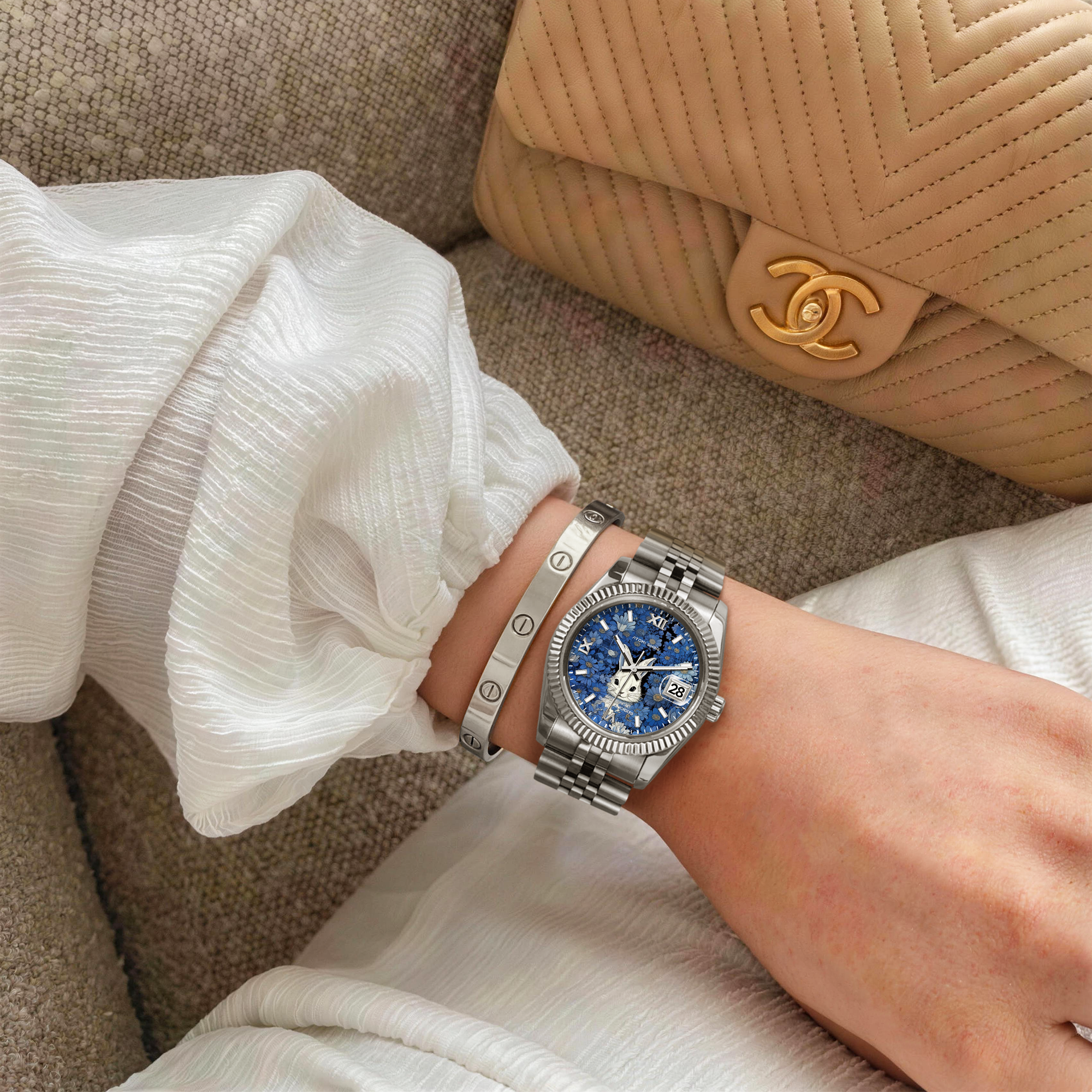 EONDATE MAXI CLASSIC WATCH