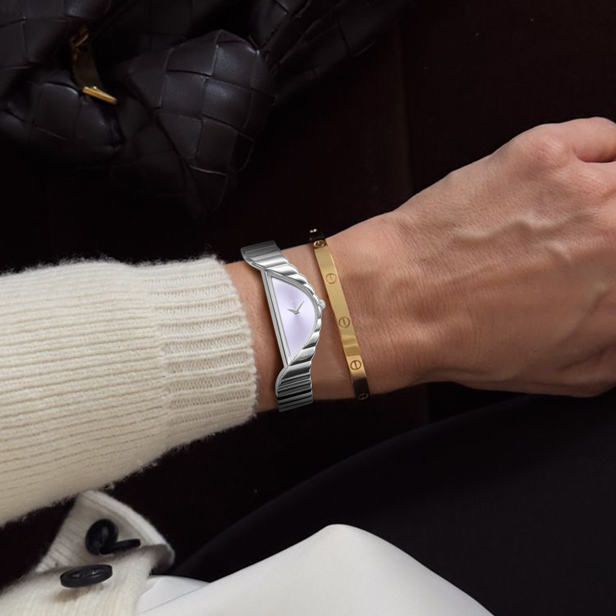 RELOJ CLÁSICO DEL PRIMER CUARTO
