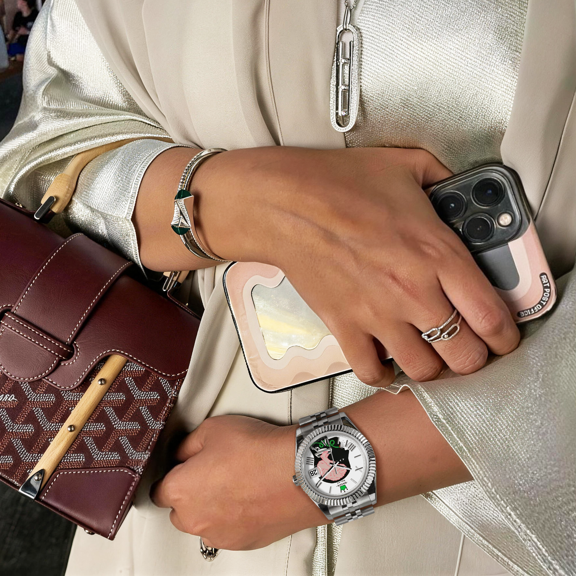 EONDATE MAXI CLASSIC WATCH
