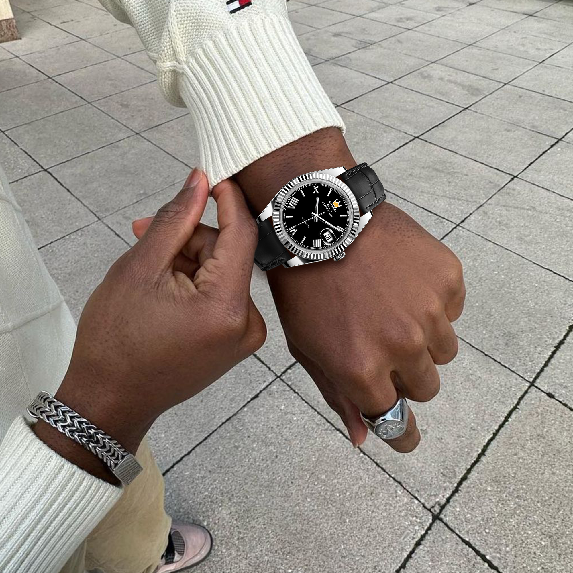 EONDATE MAXI CLASSIC WATCH