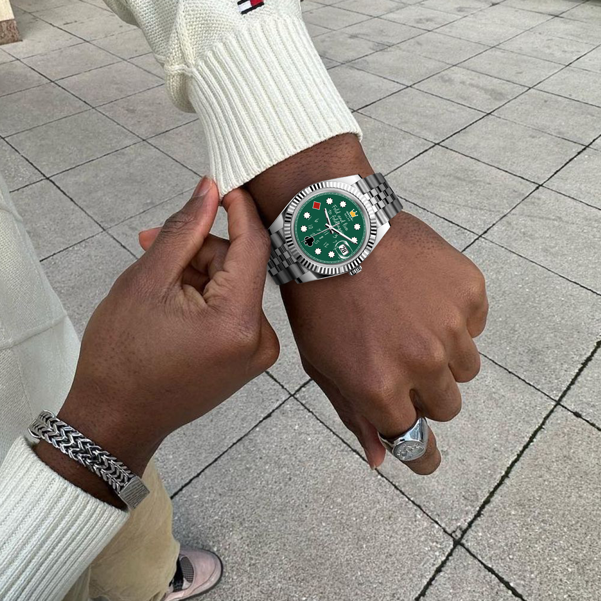 EONDATE MAXI CLASSIC WATCH