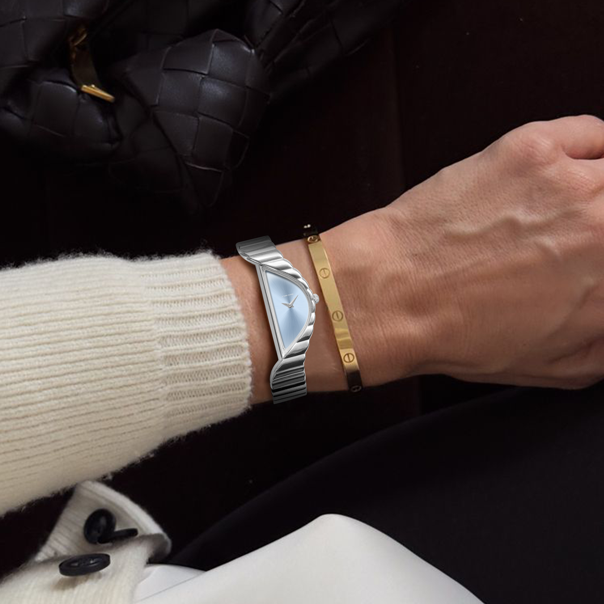 RELOJ CLÁSICO DEL PRIMER CUARTO