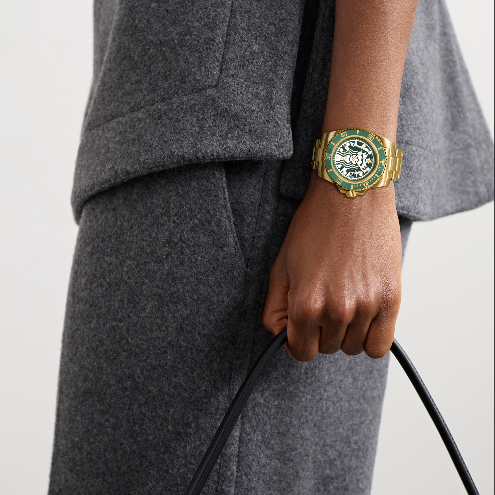 RELOJ CLÁSICO HYDROCORE