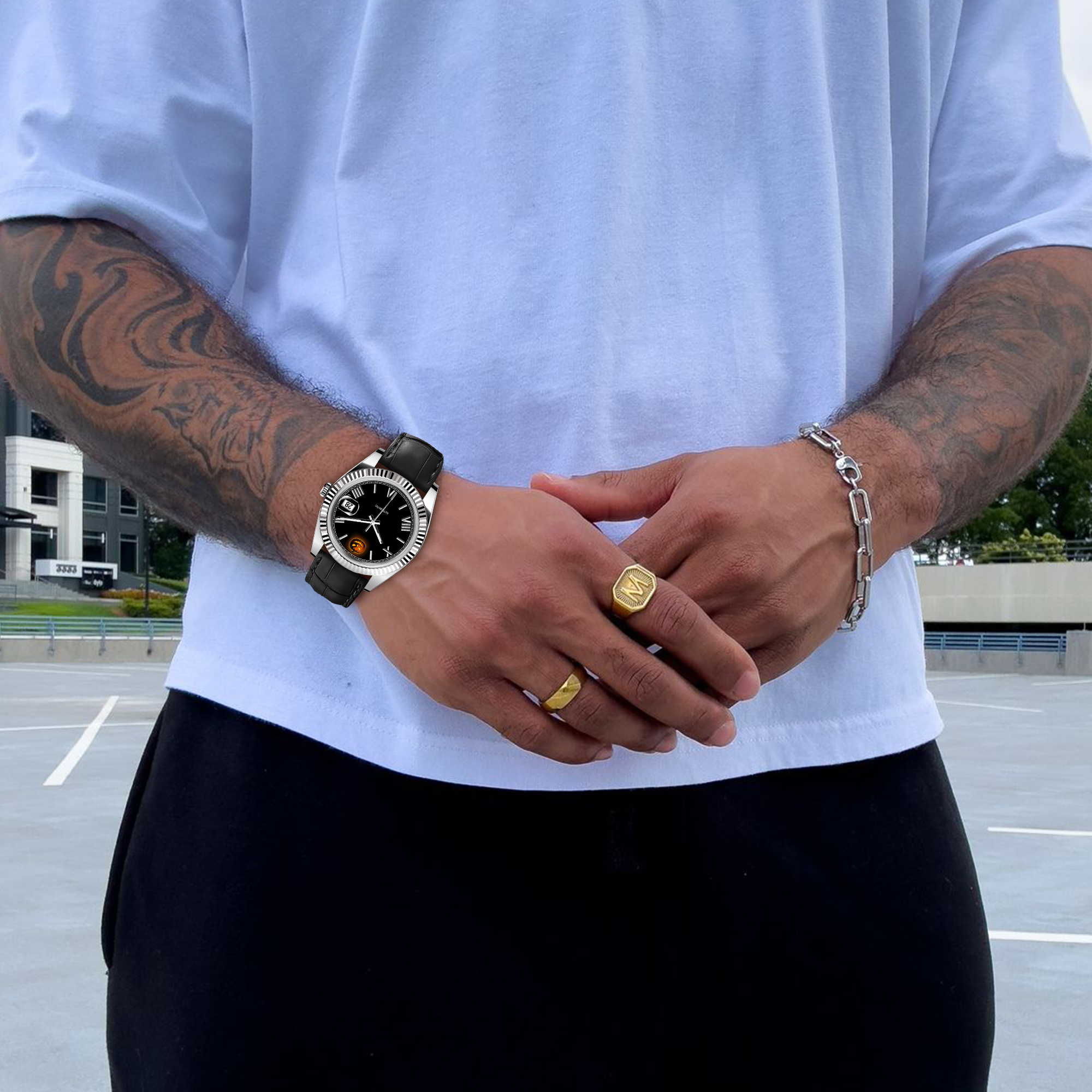 EONDATE MAXI CLASSIC LEATHER WATCH
