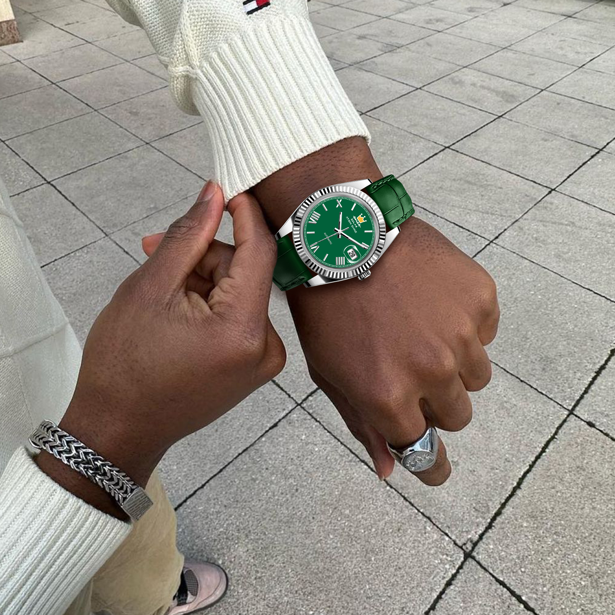 EONDATE MAXI CLASSIC WATCH