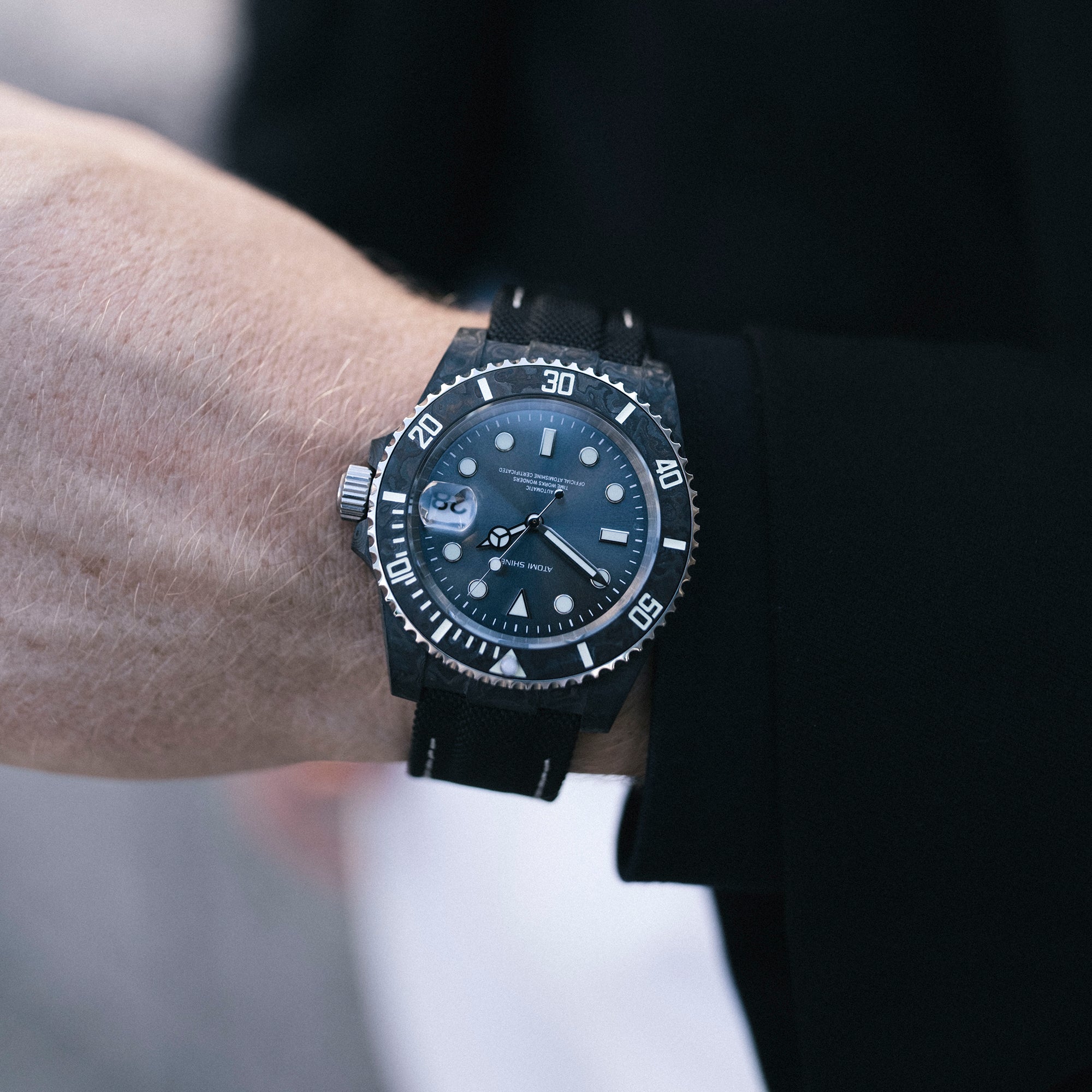 Hydrocore Carbon Fiber Watch - Midnight Carbon | Atomishine