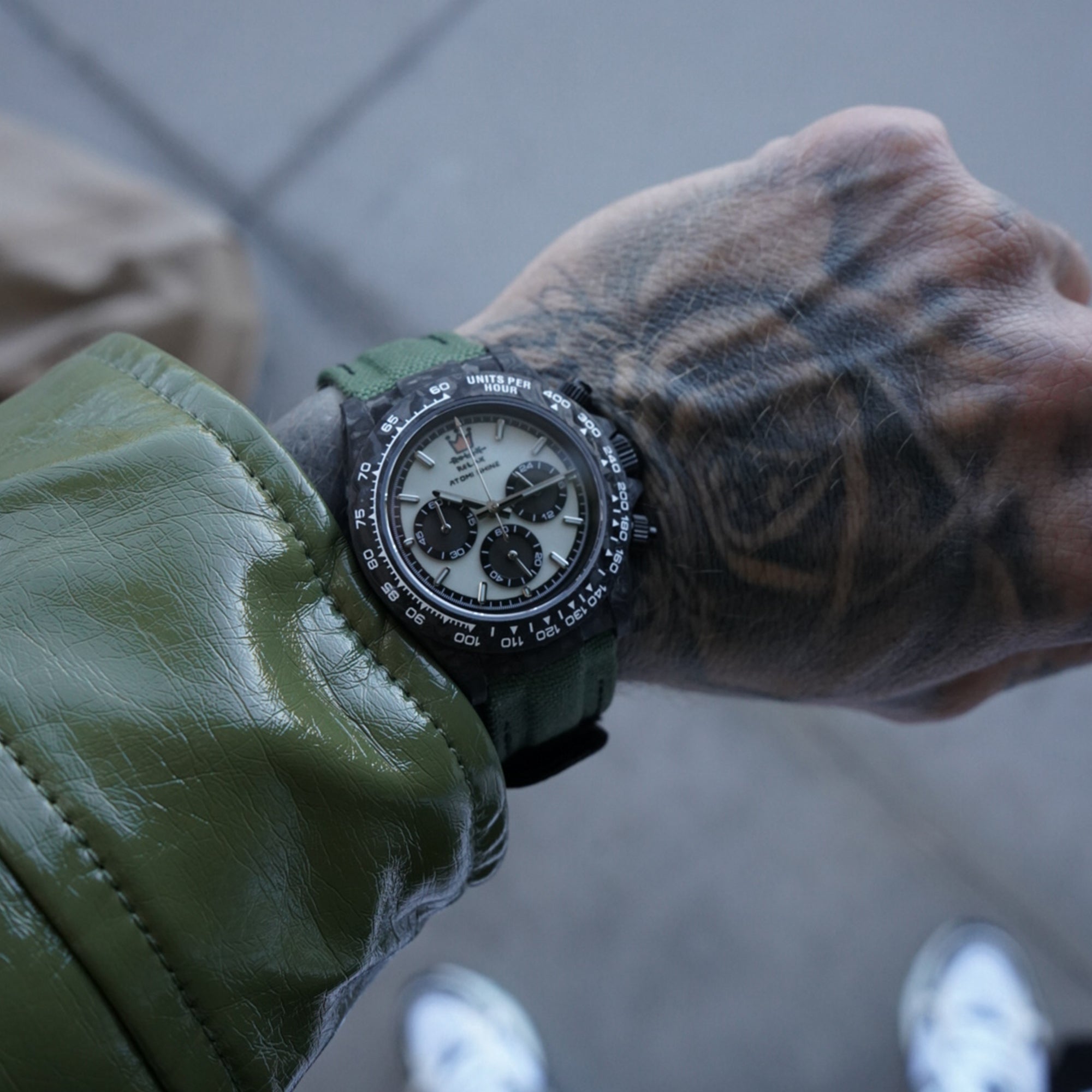 VELOCIREX MONTRE EN FIBRE DE CARBONE